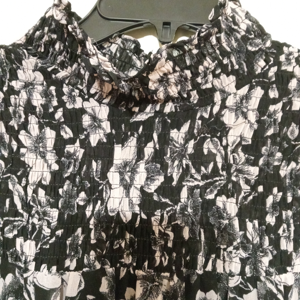 Just...Taylor Black and Gray Floral Maxi Dress - Picture 3 of 7
